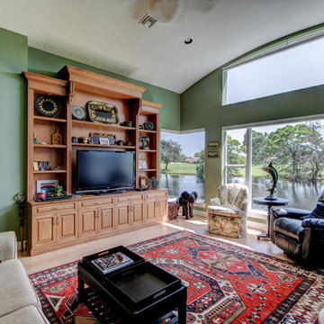 Jonathan's Landing Real Estate - 3884 Outlook Court