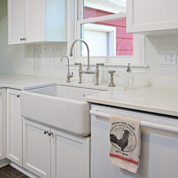 Clean and Creative Kitchen to Brighten Your Day