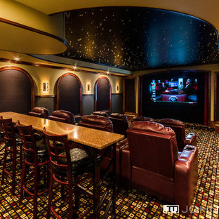 Example of a classic home theater design in Richmond