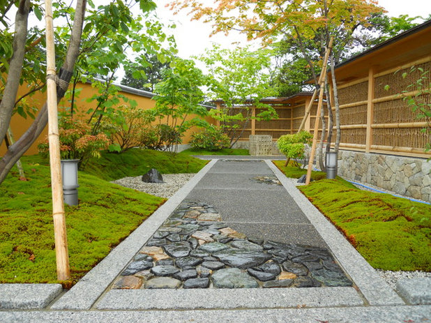 Japanese Porch by ????????