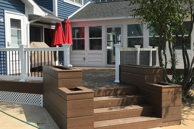 Inspiration for a traditional deck in Detroit.