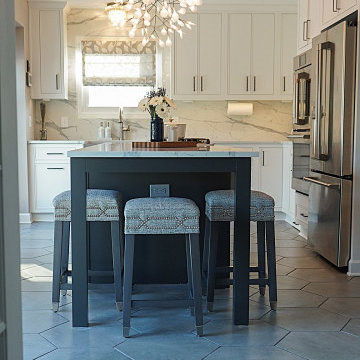 Showplace Inset Aspen in White II and Iron Ore