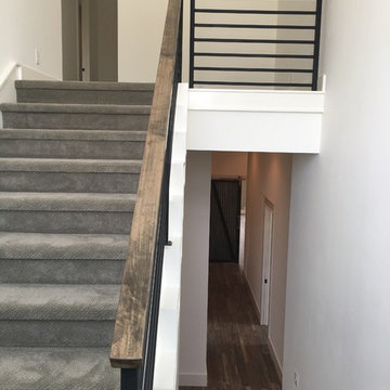 BLOOMGREN MODERN FARMHOUSE