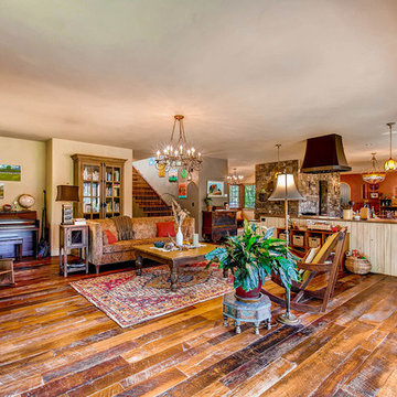 Traditional Home American Clay Plaster Walls