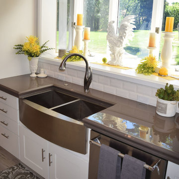 Simple (but elegant!) Gray Epoxy Countertops