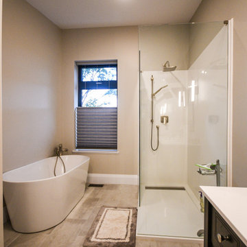 Contemporary Gravenhurst Getaway