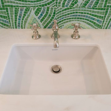 Coral Gables: Jack & Jill Bathroom