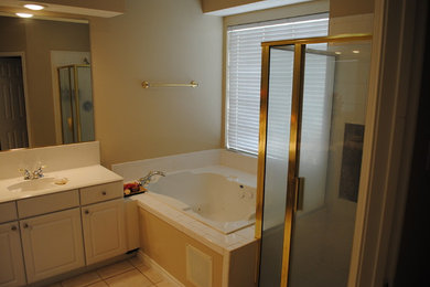 Example of a bathroom design in Dallas