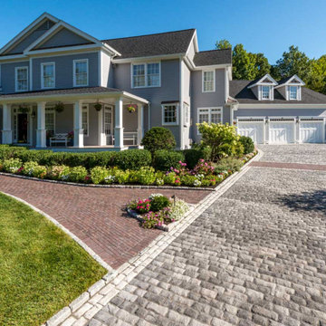 Grand Curb Appeal - Driveway & Front Entrance