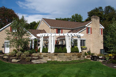 Inspiration for a contemporary deck remodel in Cleveland