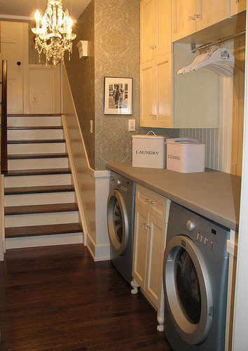 Chandelier In Laundry Room Houzz   Fe110d6a0cfad1a6 1000 W354 H500 B0 P0  Traditional Laundry Room 