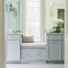 Mate Shower Window Seat