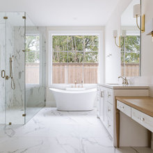 Freestanding Bathtub w/ Ledge