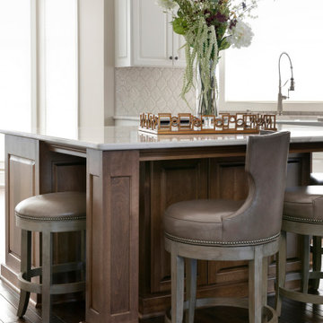 Luxe | Kitchen & Breakfast Room
