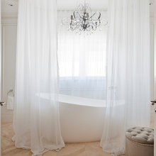 bathroom (traditional)