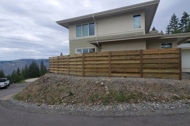 Custom Wind and Privacy Fencing