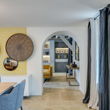 Décoration des pièces de vie d'une belle maison familiale