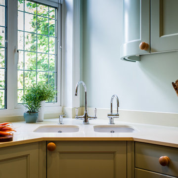 Bespoke Shaker Style Kitchen - North London