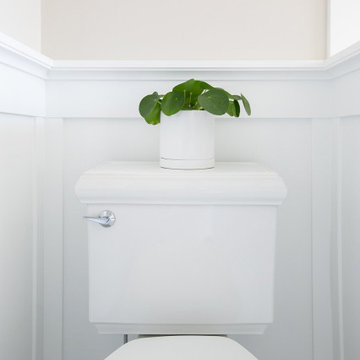 Grid Glass Arabascato Marble Bathroom