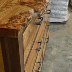 Dresser - Products