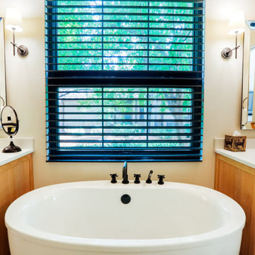 Functional Drapes with 2-Finger Pinch Pleat on a Matte Black Traverse Rod