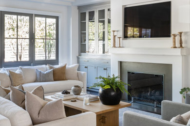Home design - coastal home design idea in Orange County