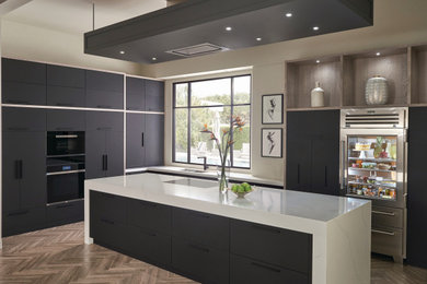 Example of a kitchen design in Tampa