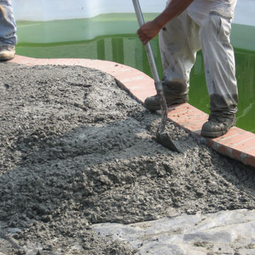 Regular concrete pool deck 0035