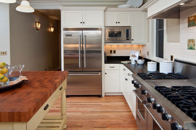 Kitchen - kitchen idea in Other