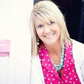Julie McRae's photo