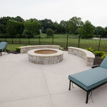 Classic Farmhouse with Luxurious Outdoor Living Spaces