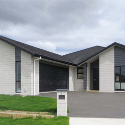 Premier Brick Country in White - Products
