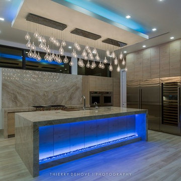 Luxury New Villa by Dov Stark