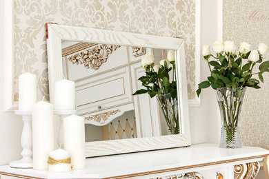 Зеркало в деревянной раме "Невеста"