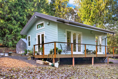 Home design - contemporary home design idea in Seattle