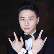 Ken Lau's photo