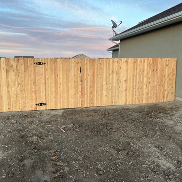 Premium Picket Fence | Installation
