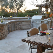 Outdoor Kitchen