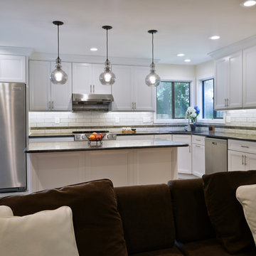 Enjoying of a Comfortable New Sunroom and a Beatiful New Kitchen Remodel in VA