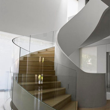 Escalera de caracol en vidrio
