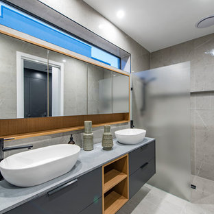 Bad Mit Grauen Fliesen - Mellowcement