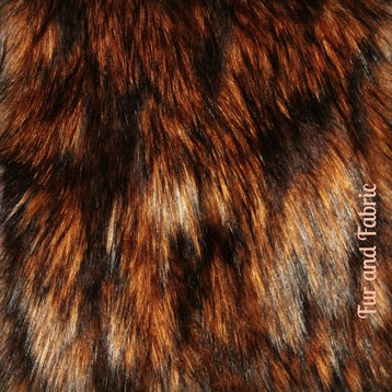 Wolverine Faux Fur Area Rug, 4'x6'
