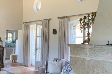 Inspiration for a mediterranean living room remodel in Nice