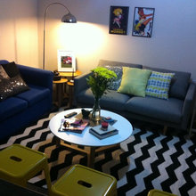 sitting area/bar