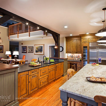 Modern Farmhouse Kitchen in Tewskbury, NJ