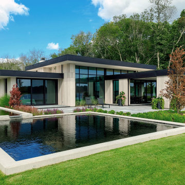 The House of Glass