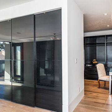 Contemporary Family Home With Guest House