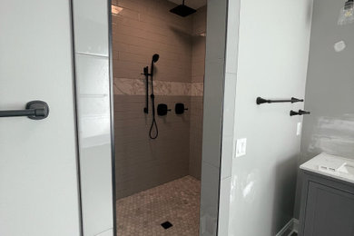 Transitional bathroom photo in Austin