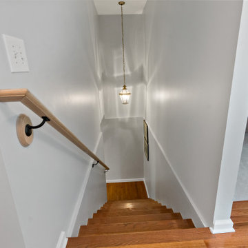 Beautiful Upper Level Fairfax Addition