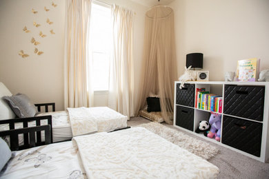 Minimalist home design photo in DC Metro
